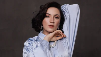 Оля Цибульская показала себя с макияжем и без