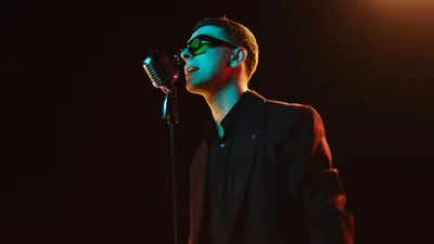 Parfeniuk після народження дитини представив кліп на пісню "На даху"