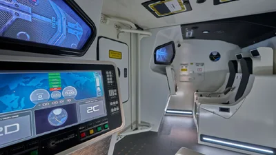 Космический центр во Франции предлагает интересную услугу: все желающие могут "полететь" на Луну