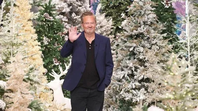 Полиция начала расследование того, как Мэттью Перри получил смертельную дозу кетамина