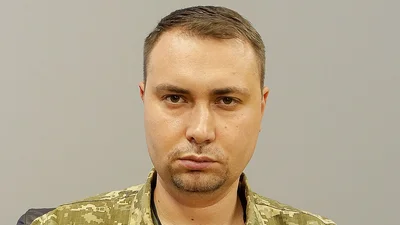 У мережу потрапило фото Кирила Буданова з дружиною, і всі обговорюють її губи