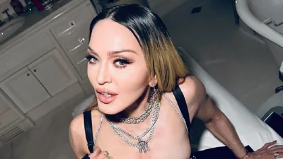 Мадонна розійшлась зі своїм 30-річним хлопцем-боксером після року стосунків