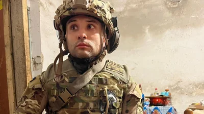 Виктор Розовый впервые вышел на связь и показал, как выглядит после тяжелого ранения