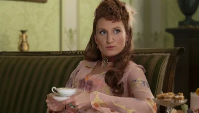 Фанатка "Бріджертонів" з США приготувала "британський" чай: англійці викликають "швидку"