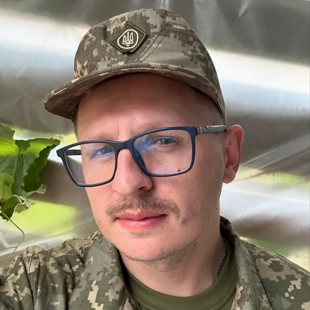 Лідер гурту 'Фіолет' Сергій Мартинюк пішов добровольцем у ЗСУ - 616252 Лідер гурту 'Фіолет' Сергій Мартинюк пішов добровольцем у ЗСУ - фото 616252