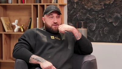 Звезда Квартала 95 Руслан Ханумак ответил, действительно ли изменил жене с Анной Алхим