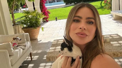 А была такая любовь: София Вергара хочет переделать тату в честь бывшего Манганьелло