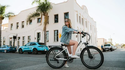 День велосипедиста 2024 - поздравления в картинках и прозе для спортсменов