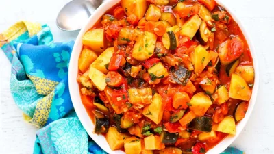 Овочеве рагу у мультиварці – готувати майже не потрібно