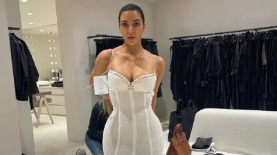 "Все больше похожа на Цензори": подписчики не оценили новый фотосет Ким Кардашьян