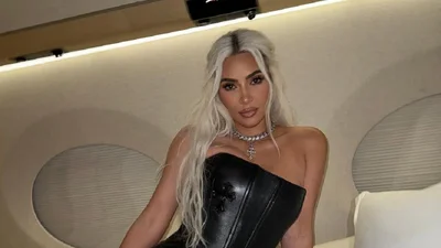 Обложка Variety с Ким Кардашьян и известными актерами вызвала возмущение в сети