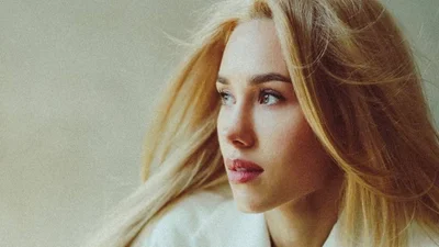 Дюймовочка Даша Квіткова розсекретила свою вагу, параметри й навіть розмір взуття