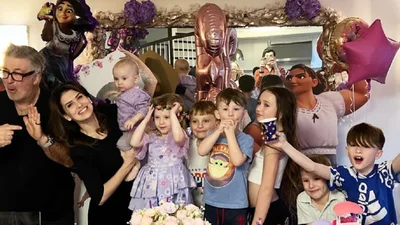 Алек Болдвін анонсував реаліті-шоу за участі його семи дітей на фоні суду, що триває