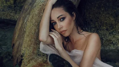 Екатерина Кухар показала себя в сказочной фотосессии - фолловеры предложили сменить профессию