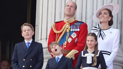 "Баловался и кривлялся" - принц Луи повеселил публику своим поведением