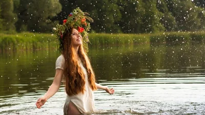 Красивые традиции: как сплести венок на Ивана Купала и для чего это делать