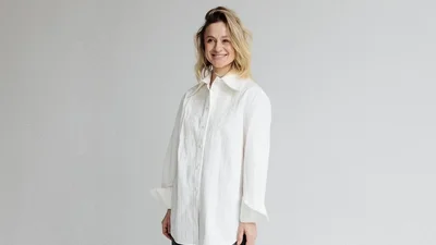 Ольга Мартиновська розбурхала уяву еротичними фото у сільському душі