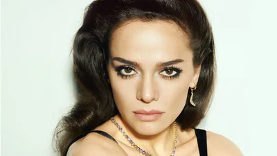 Стилист Маргарита Мурадова посоветовала 3 маст-хэв книги о моде