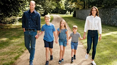 У принца Уильяма день рождения, и вот его фото с детьми, авторства Кейт Миддлтон