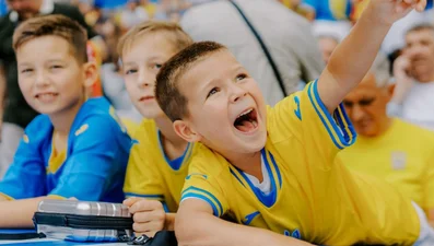 Тебе розчулить, як діти футболістів збірної України вболівали за їх перемогу над Словаччиною
