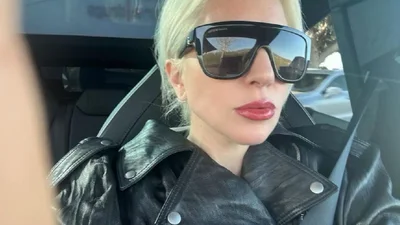 Леди Гага зажгла в Лас-Вегасе в платье от украинского бренда: необычный для певицы лук