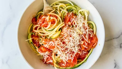 Спагеті з кабачків – ідеальна літня вечеря для всієї сім’ї