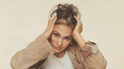 Наче підліток: Дженніфер Лопес перевершила себе молодим виглядом у новому фотосеті