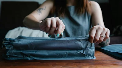 Складаємо валізу: 5 речей, які необхідно взяти у відпустку