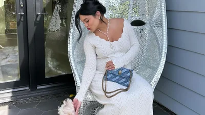 Ванесса Гадженс розкритикувала папараці, які зняли її біля пологового будинку