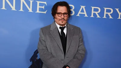 Знову блондинка: Джонні Деппа помітили на побаченні з загадковою незнайомкою