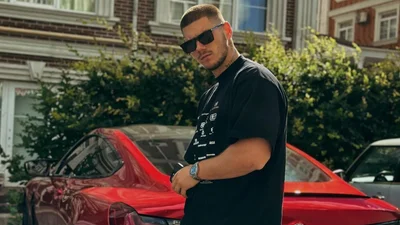 Приравняли к сепаратисту: Александра Волошина внесли в базу "Миротворец", и вот реакция эпатажного блогера