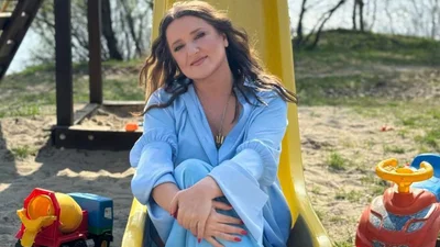 Наталка Могилевська показала, як потягом із доньками їхала на море