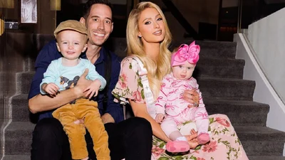 Порцію милоти у стрічку: Періс Гілтон показала себе з дітьми у family look