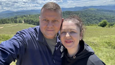 "Люблю тебе безмежно": Валерій Залужний зачарував фото з дружиною у Лондоні