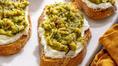 Нежная и кремовая: как приготовить быструю кабачковую намазку