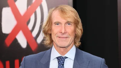 Це вже дно чи ні: Майкл Бей зробить фільм про "скібіді-туалети" – що воно таке