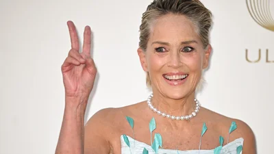 Шэрон Стоун готовится уехать из США, и вот почему