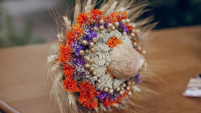 Современный букет на Медового Спаса - создавай праздничный оберег для дома