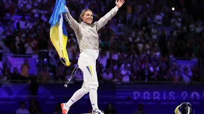 Украинские фехтовальщицы во главе с Харлан завоевали "золото" на Олимпиаде 2024 - эмоциональные фото победительниц