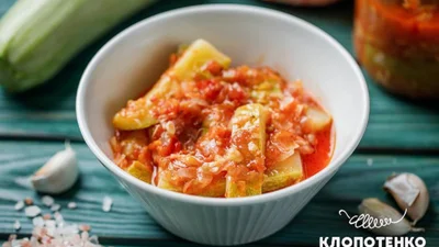 Приготовь сейчас - наслаждайся всю зиму: топ-3 консервированных салата от Евгения Клопотенко