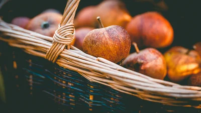 Есть несвященные яблоки и прогонять насекомых: что не рекомендуется делать на Яблочный Спас