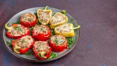 Фаршировані перці – ідея для літньої вечері, яка ніколи не набридне
