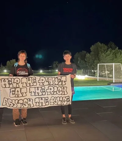 Дом Лионеля Месси за 11 млн долларов облили краской – фото - фото 628943