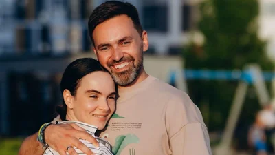 "Мы не согласовывали с ними", - Мирошниченко признались, приняли ли их родители приемных внуков