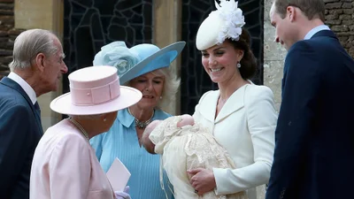 От королевы Елизаветы до принца Луи: интересные факты о королевских крестинах