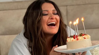 Наталія Могилевська презентувала новий кліп із чоловіком та доньками