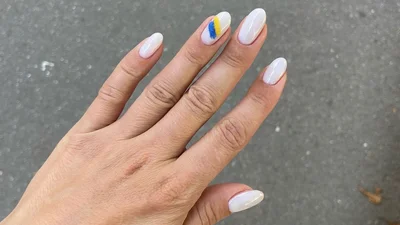 5 патріотичних і дуже стильних ідей манікюру на День Незалежності 2024