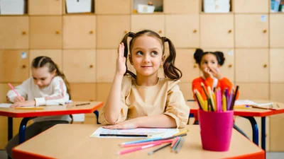 Великий старт: яскраві привітання для маленьких першокласників з Днем знань