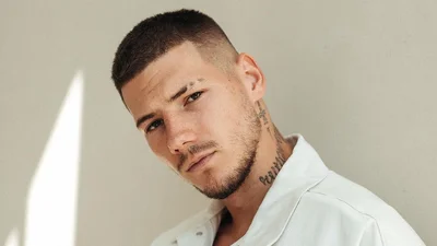 Олександр Волошин виїхав за кордон і видалив все з соцмереж — що відбувається