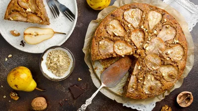 Найпростіший рецепт грушевого пирога: приготує будь-хто